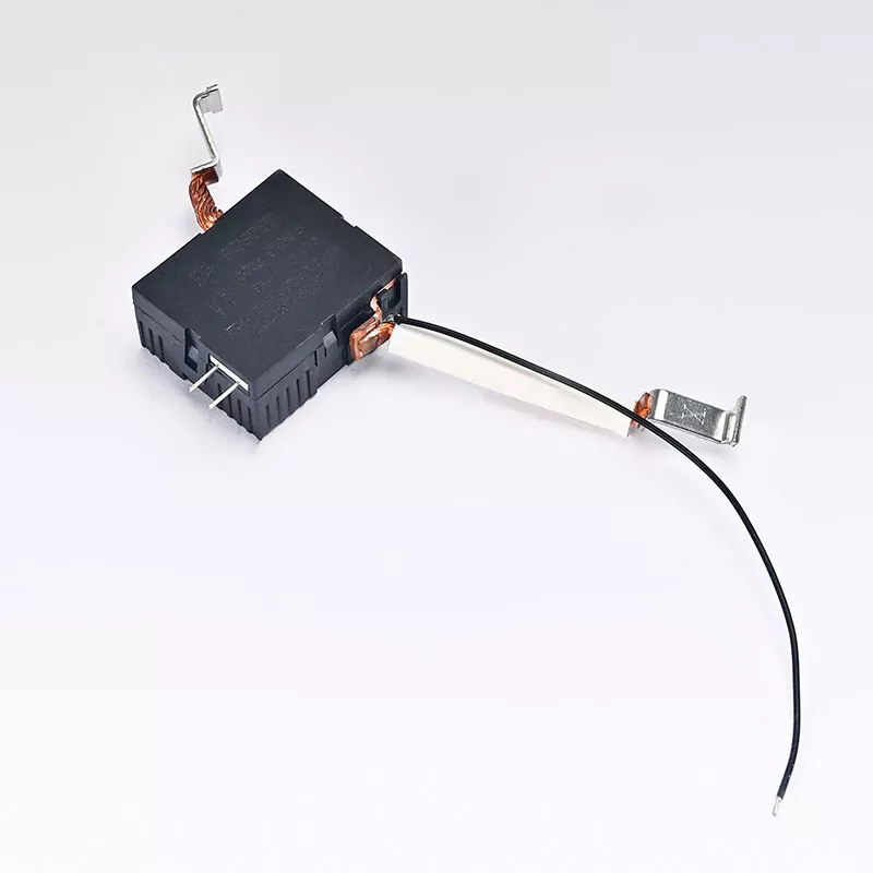 Aşırı Gerilim ve Düşük Gerilim için Özel Kilitleme Rölesi